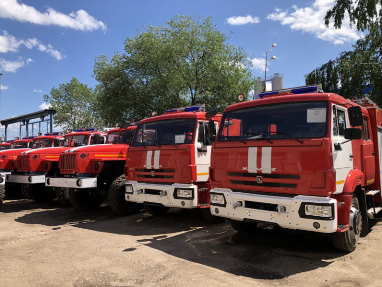 Подробнее о статье Пожарные и спасатели Подмосковья получили для работы новые спецавтомобили