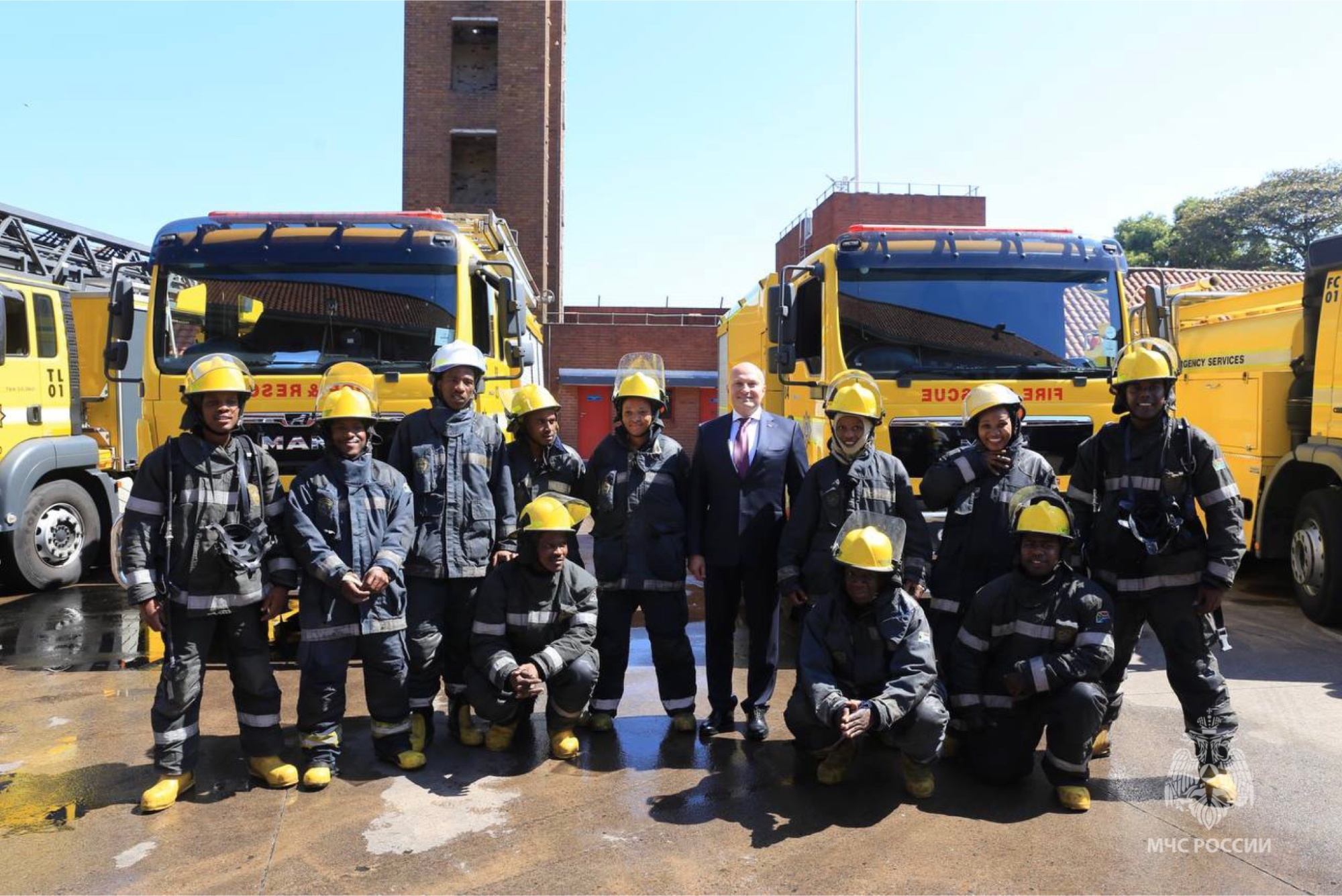 Вы сейчас просматриваете Глава МЧС России ознакомился с пожарно-спасательной инфраструктурой Южно-Африканской Республики