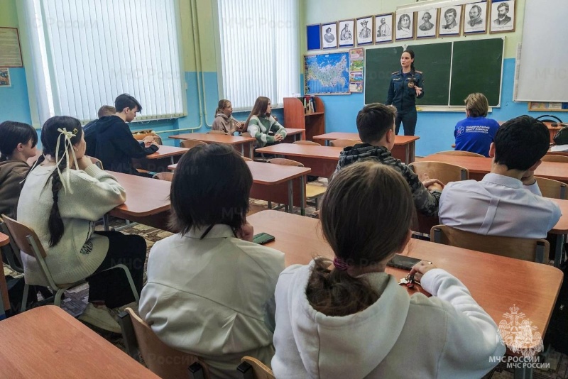 МЧС России и Наццентр помощи детям проводят всероссийскую акцию по детской безопасности